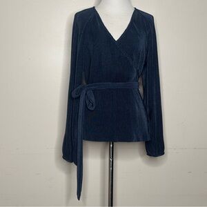 ASTR The Label Wrap Tie Blouse Navy Size Medium